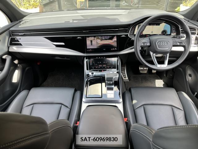 Audi Q7 2021-05 239292-1