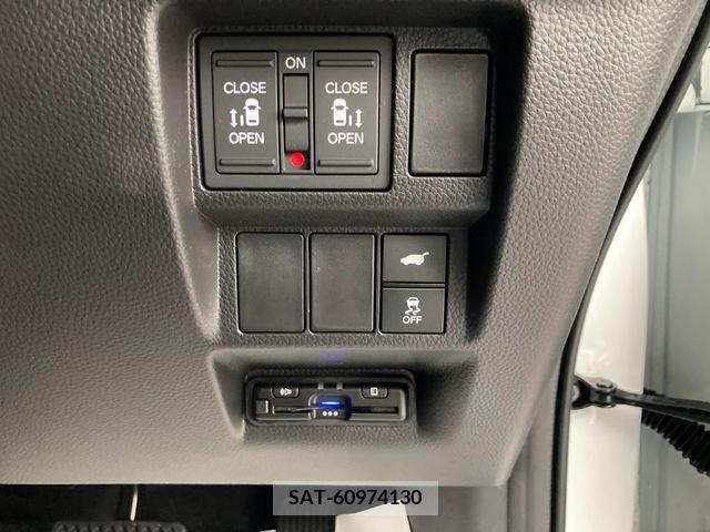 Honda e 2023-12 208130-14