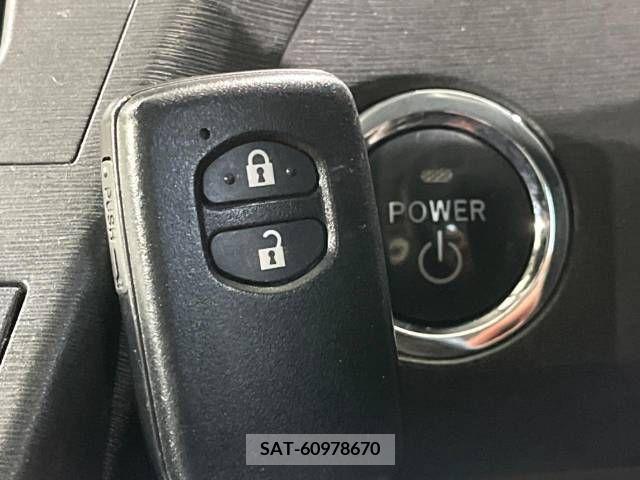 Toyota PRIUS 2009-10 257045-2
