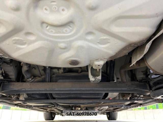 Toyota PRIUS 2009-10 257045-19