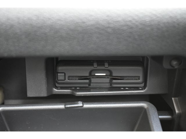 Nissan SERENA 2021-06 11383-9