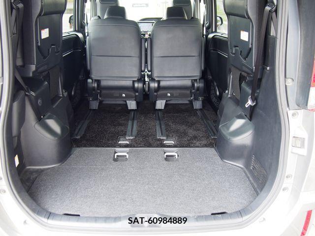 Toyota ESQUIRE 2016-11 298712-6