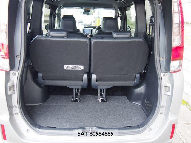 Toyota ESQUIRE 2016-11 298712-8