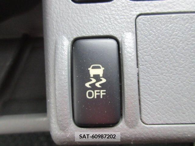 Toyota TOYOACE 2015-08 203525-16