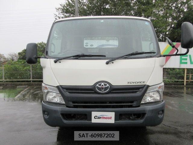 Toyota TOYOACE 2015-08 203525-2