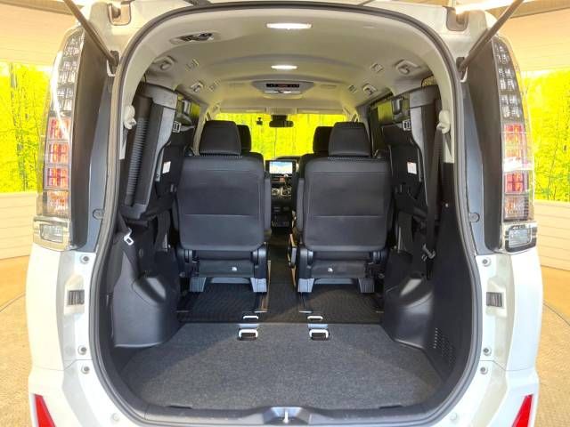 Toyota VOXY 2016-03 193182-11