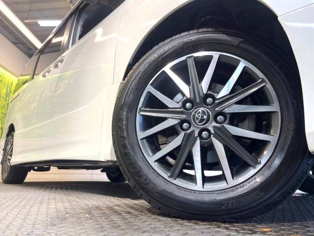 Toyota VOXY 2016-03 193182-14
