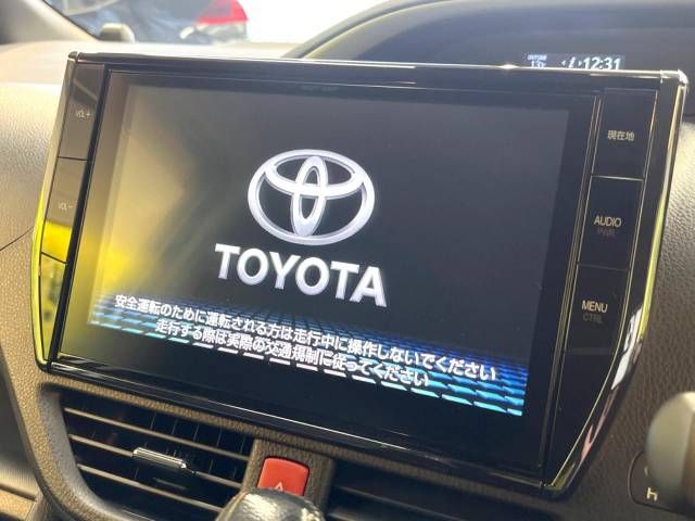 Toyota VOXY 2016-03 193182-3