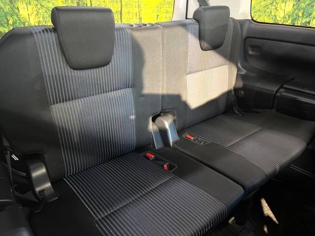 Toyota VOXY 2016-03 193182-10