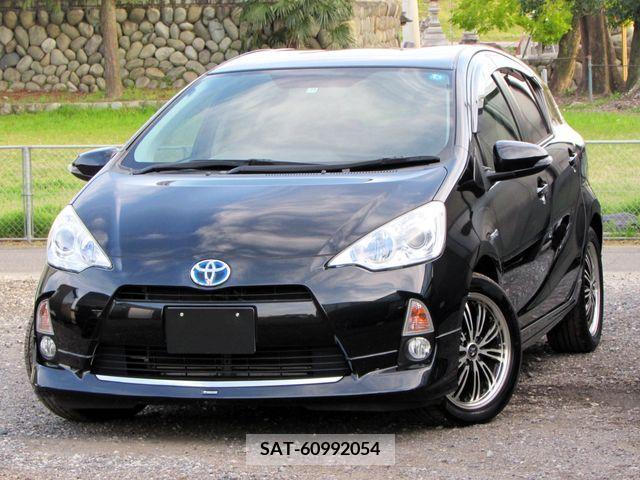 Toyota AQUA 2013-11 243748-0