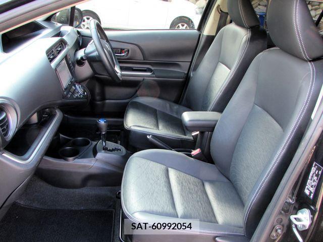 Toyota AQUA 2013-11 243748-14