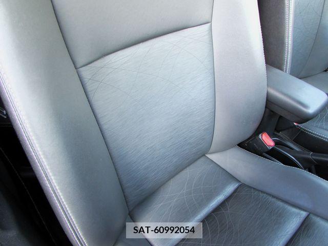 Toyota AQUA 2013-11 243748-4