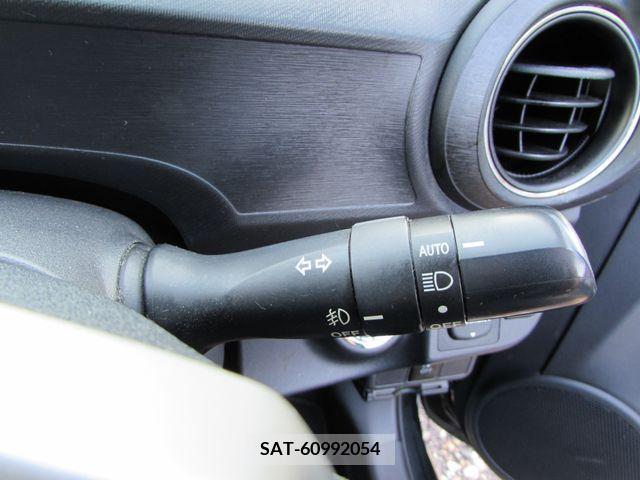 Toyota AQUA 2013-11 243748-6