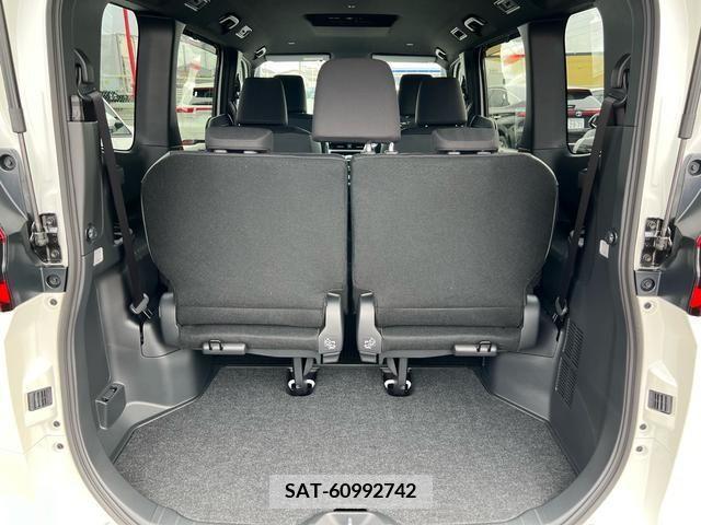 Toyota NOAH 2024-03 226941-5