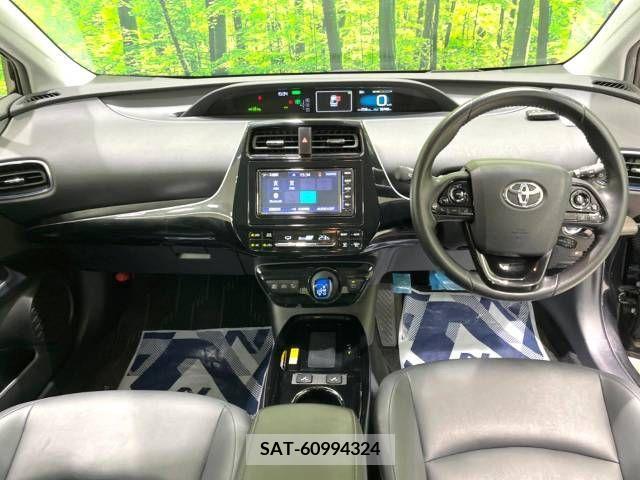 Toyota PRIUS 2019-06 322419-1