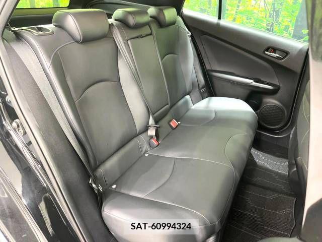 Toyota PRIUS 2019-06 322419-10
