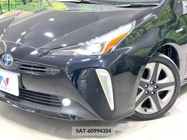 Toyota PRIUS 2019-06 322419-12