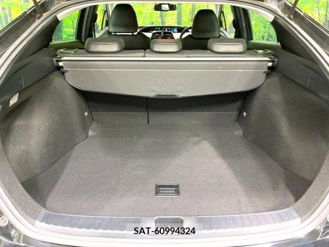 Toyota PRIUS 2019-06 322419-11