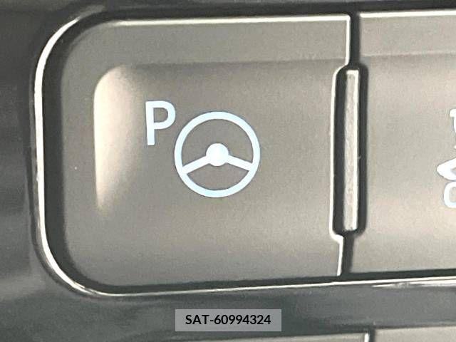 Toyota PRIUS 2019-06 322419-5