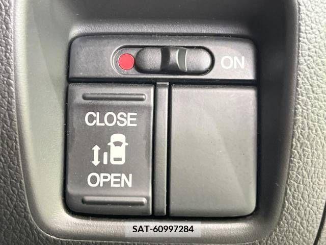Honda N BOX CUSTOM 2017-06 345533-3