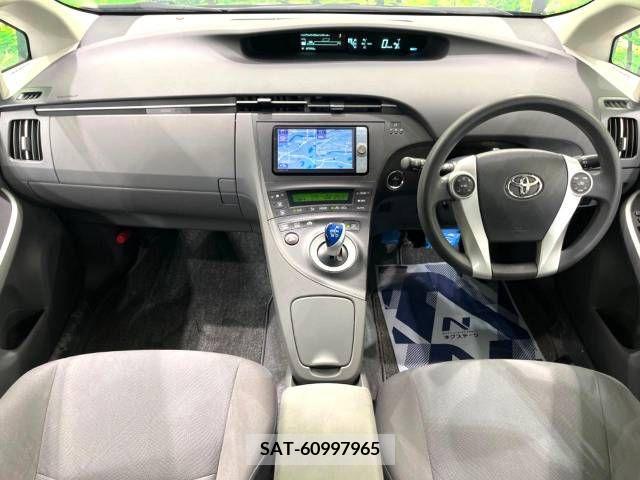 Toyota PRIUS 2010-02 383872-1