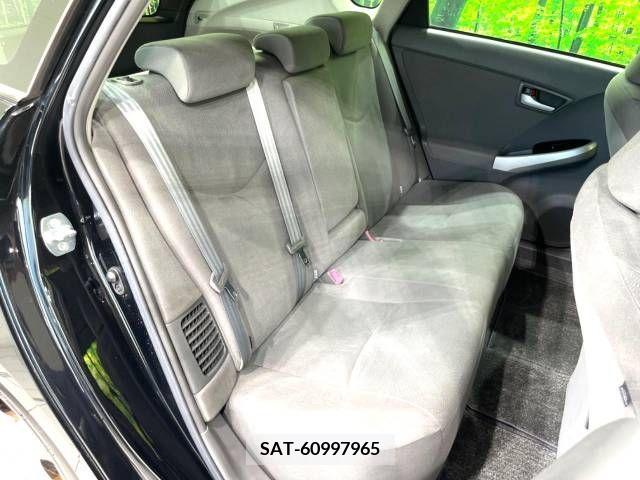 Toyota PRIUS 2010-02 383872-9