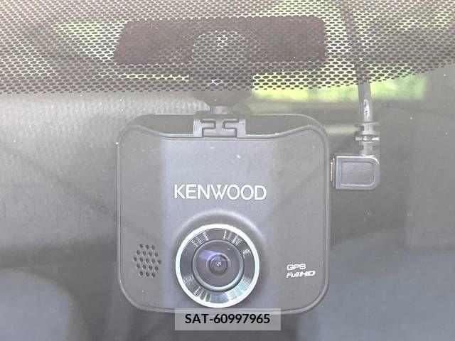 Toyota PRIUS 2010-02 383872-7