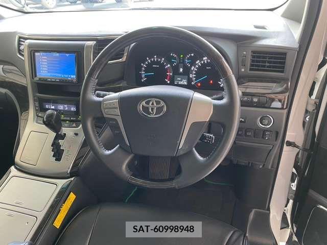 Toyota ALPHARD 2011-12 281558-9