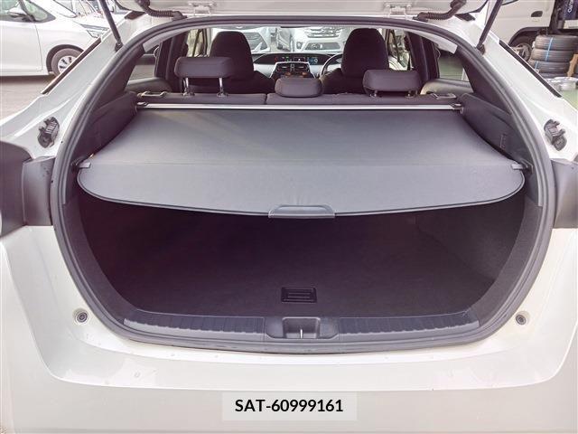 Toyota PRIUS 2018-04 281712-15