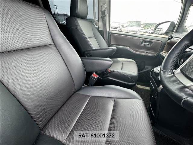 Toyota ESQUIRE 2016-04 297179-15