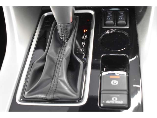 Mitsubishi ECLIPSE CROSS 2019-10 24415-10