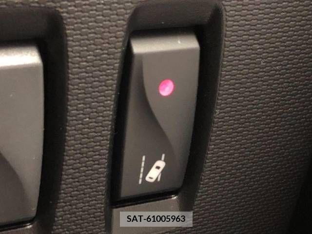 Renault TWINGO 2021-06 283137-6