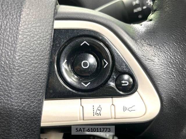 Toyota PRIUS 2016-03 281841-6