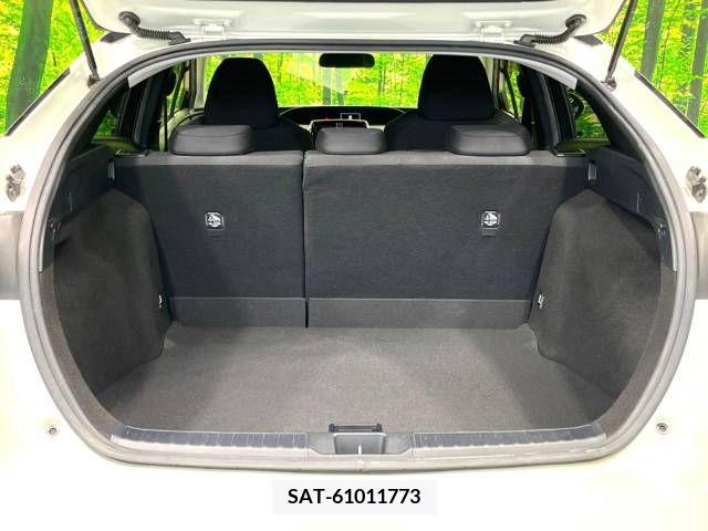 Toyota PRIUS 2016-03 281841-10