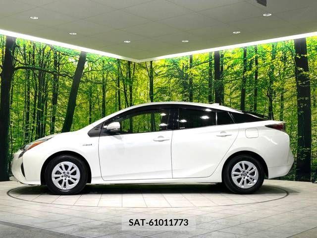 Toyota PRIUS 2016-03 281841-16