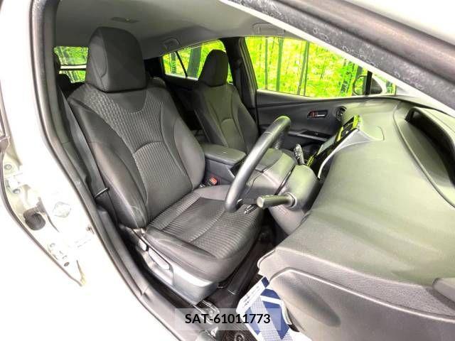 Toyota PRIUS 2016-03 281841-8