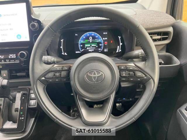 Toyota SIENTA 2022-10 221013-11