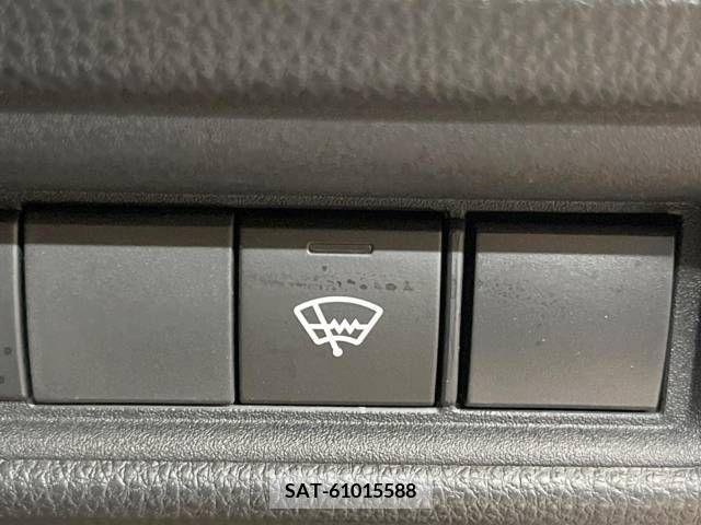 Toyota SIENTA 2022-10 221013-5