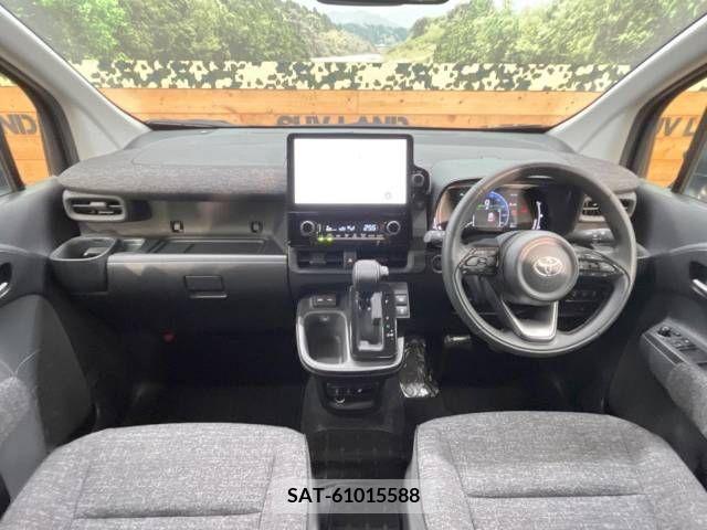 Toyota SIENTA 2022-10 221013-1
