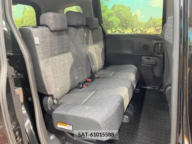 Toyota SIENTA 2022-10 221013-9