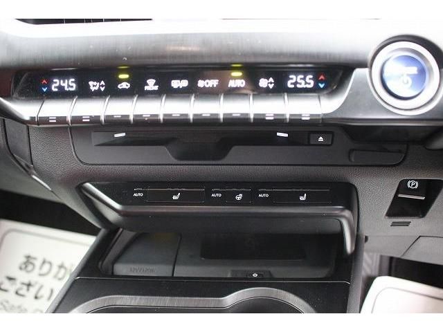 Lexus UX 2021-02 194233-3