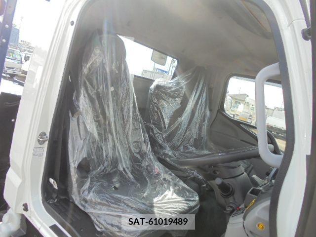 Mitsubishi CANTER 2023-01 200706-8