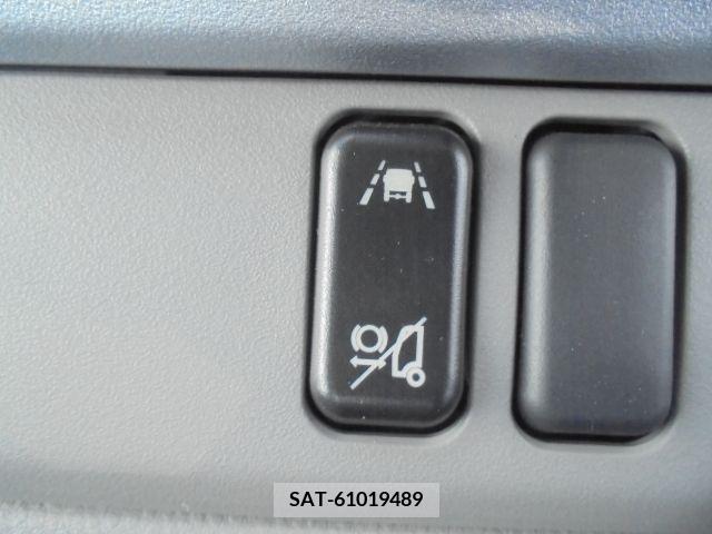 Mitsubishi CANTER 2023-01 200706-11