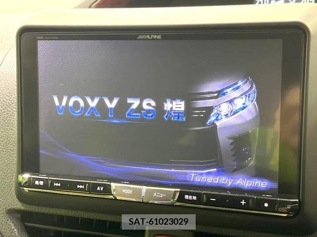 Toyota VOXY 2015-04 352011-2
