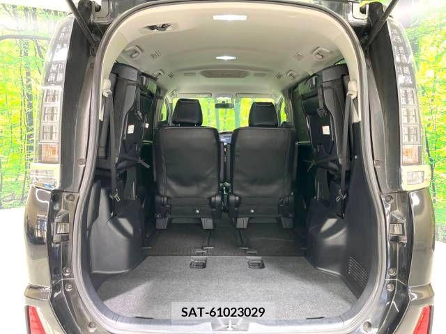 Toyota VOXY 2015-04 352011-11