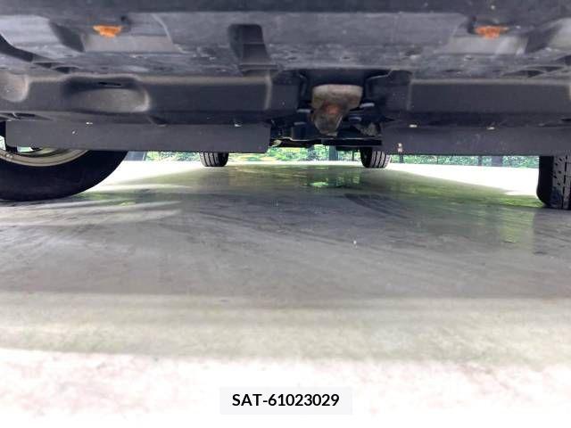 Toyota VOXY 2015-04 352011-19