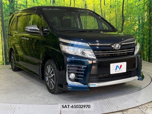 Toyota VOXY 2016-01 330785-17