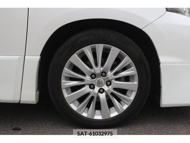 Toyota VELLFIRE 2013-04 237762-11