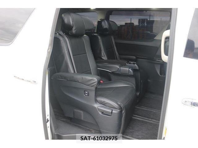 Toyota VELLFIRE 2013-04 237762-13