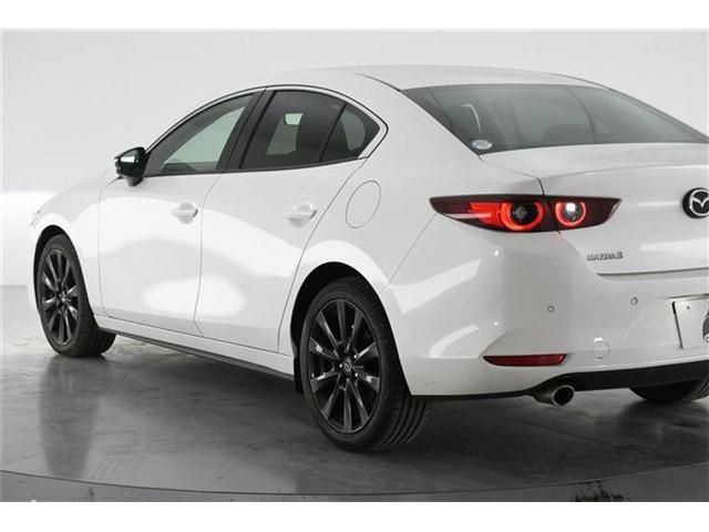 Mazda MAZDA3 2021-11 27946-6